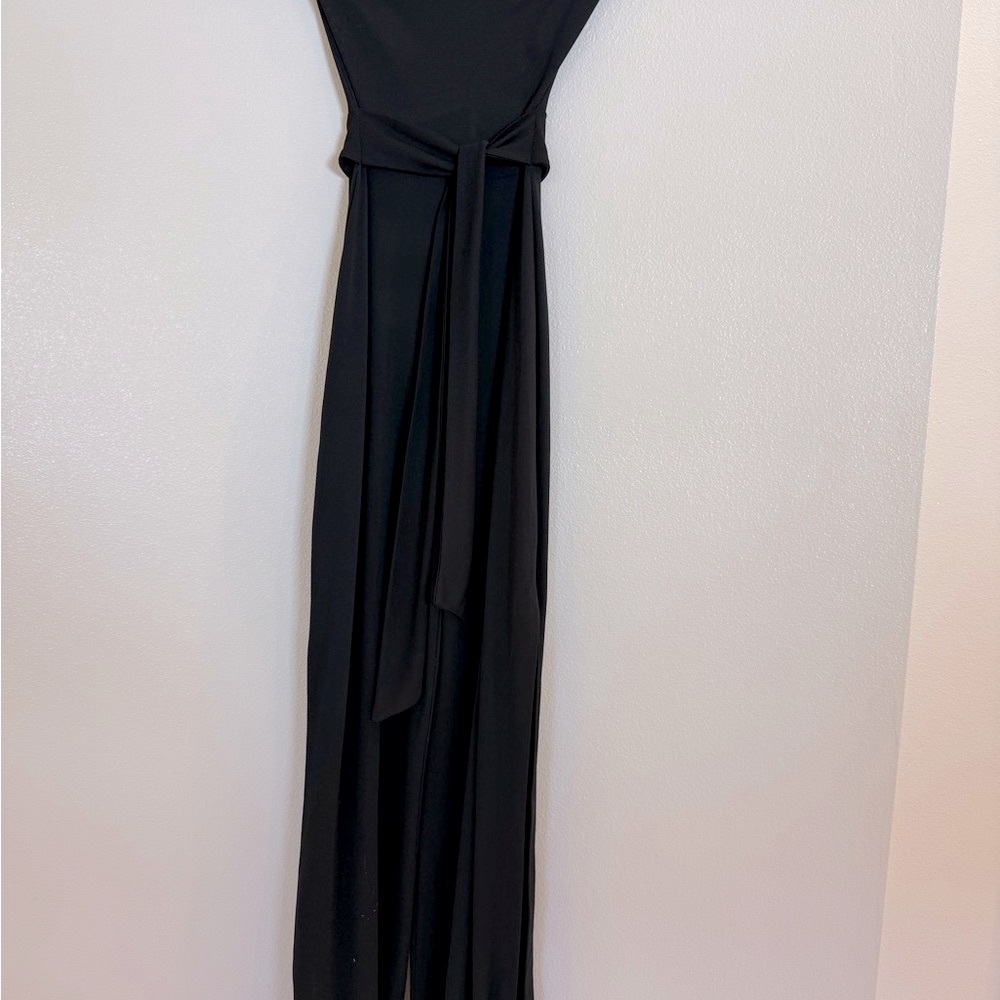 Chic Black Sleeveless Jumpsuit